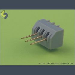 HMS Repulse Armament - 15in (6 pcs), 4in QF (6 pcs), 4in BL (9 pcs) barrels (l�b)