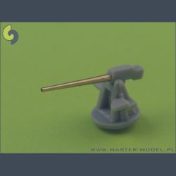 HMS Repulse Armament - 15in (6 pcs), 4in QF (6 pcs), 4in BL (9 pcs) barrels (l�b)