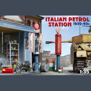 Italian Petrol Station 1930-40s