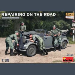 Repairing The Road - Car &amp; 4 figures