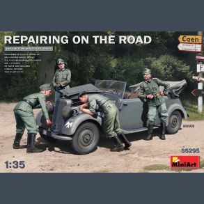 Repairing The Road - Car & 4 figures