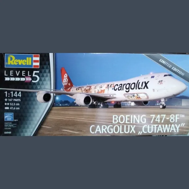 Boeing 747-8F Cargolux "Cutaway"