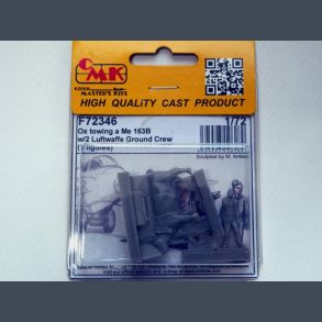 Ox towing a Me 163B w/2 Luftwaffe Ground Crew (3 figures)