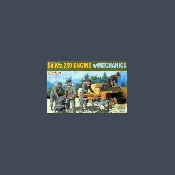 Sd.Kfz.250 Engine w/Mechanics