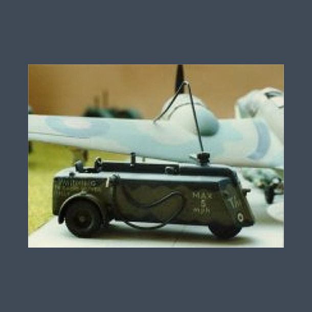 Thompson TB3 Petrol and Oil Tender