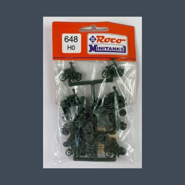 Motorcycle and figures (12 psc.)