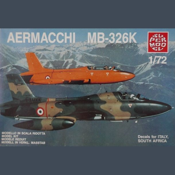 Aermacchi MB-326K