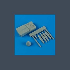 Spitfire Mk. IX Propeller w/Tool 