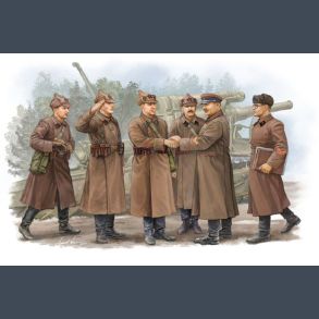 Soviet Artillery - Commander Inspection 