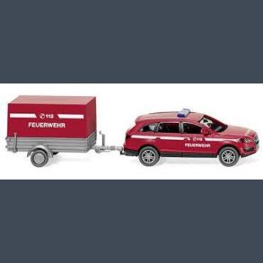 Fuerwehr - Audu Q7 mit Anh�nger