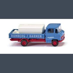 Pritschenwagen mit Aufsetztank