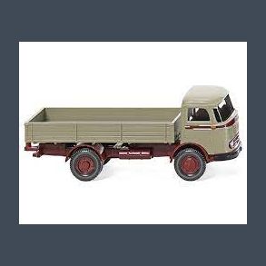 Pritschen-Lkw (MB LP 321)