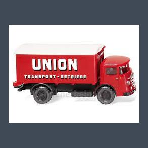 Koffer-Lkw (Bssing 4500)