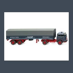 Pritschensattelzug (MAN Pausbacke)