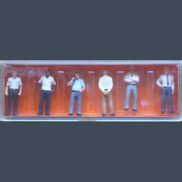 Civil employee airport, Standing