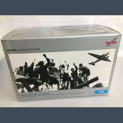 Berlin Airlift 60th Anniversary Set DC-3/C-47A SCENIX