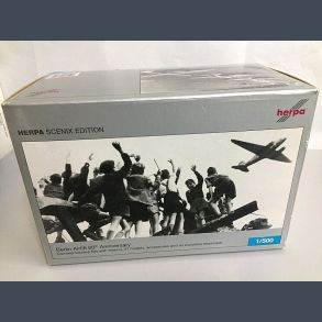 Berlin Airlift 60th Anniversary Set DC-3/C-47A SCENIX